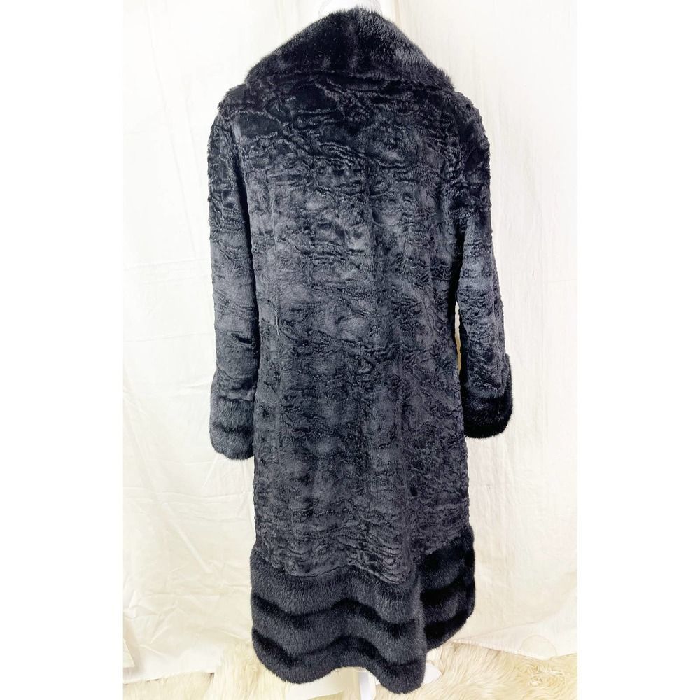 Unique 1960's Black Faux Fur Coat / Overcoat / Made In England - Picture 3 of 9
